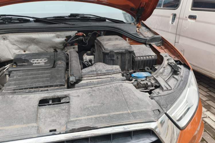 Used Audi Q3 2017 30 TFSI Fashion Model Engine Bay Left