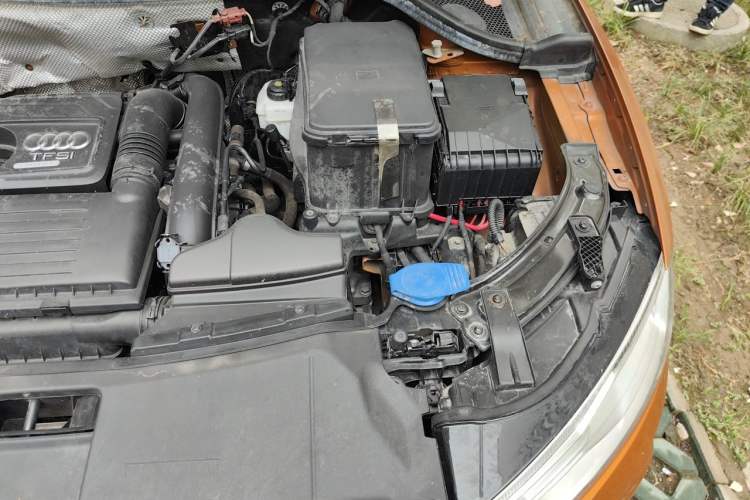 Used Audi Q3 2017 30 TFSI Fashion Model Engine Bay Left