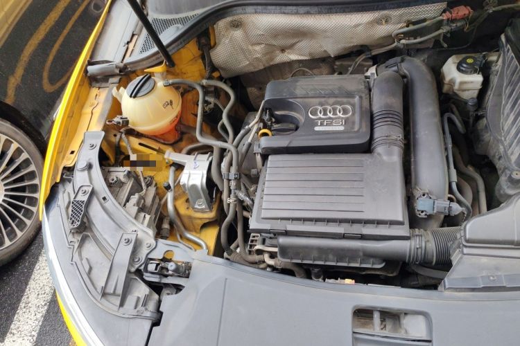 Used Audi Q3 2017 30 TFSI Fashion Model Engine Bay Right