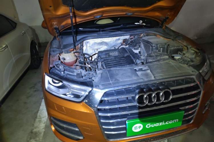 Used Audi Q3 2017 30 TFSI Fashion Model Engine Bay Right