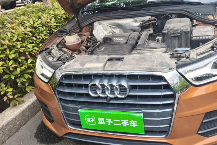 Used Audi Q3 2017 30 TFSI Fashion Model Engine Bay Right