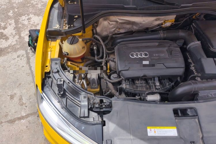 Used Audi Q3 2017 35 TFSI Fashion Model Engine Bay Right