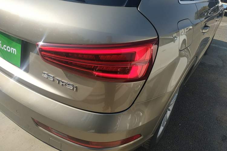 Used Audi Q3 2017 35 TFSI Fashion Model Exterior 2