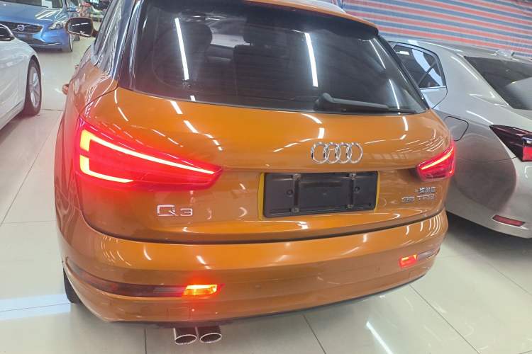 Used Audi Q3 2017 35 TFSI Fashion Model Exterior 4