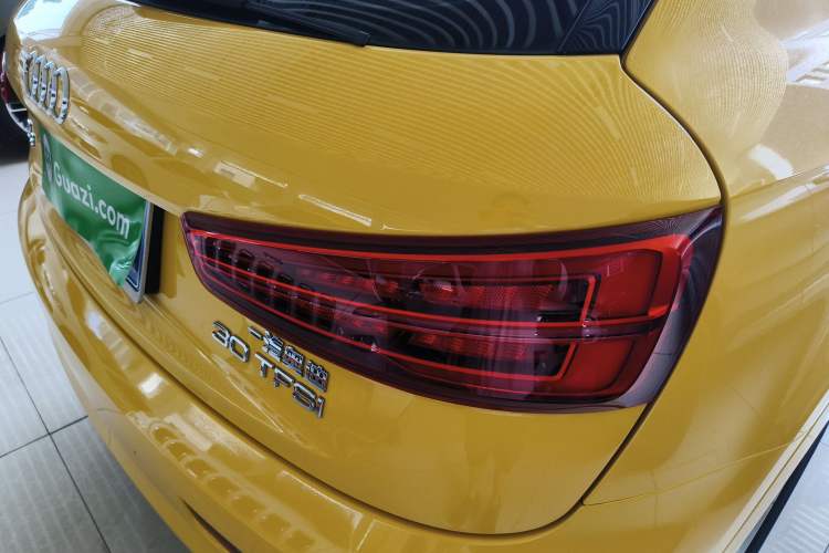 Used Audi Q3 2017 30 TFSI Fashion Model Exterior 6