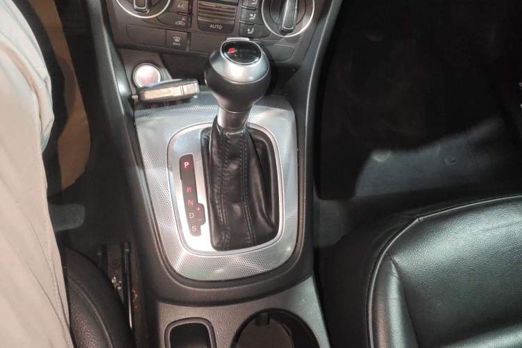 Used Audi Q3 2017 30 TFSI Fashion Model Gear Lever