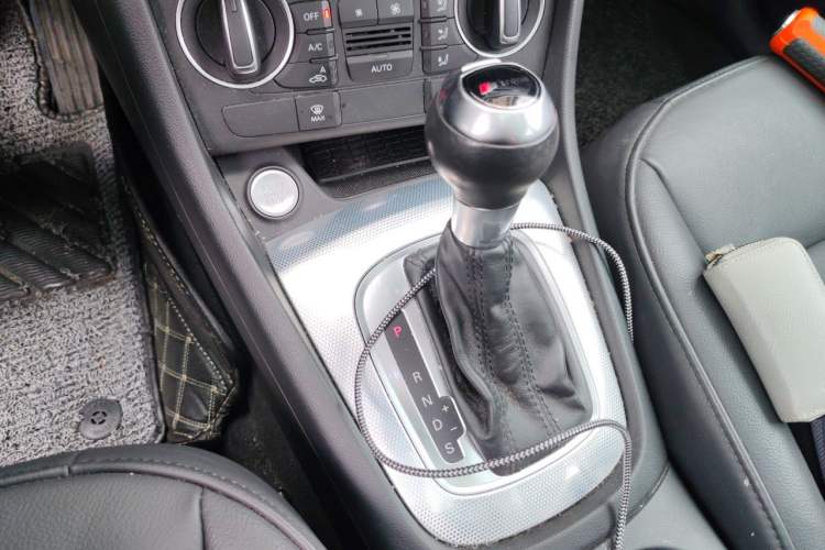 Used Audi Q3 2017 30 TFSI Fashion Model Gear Lever
