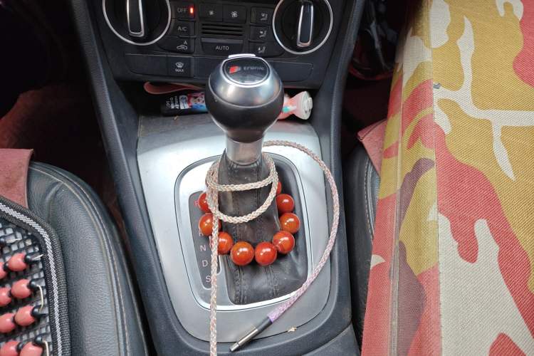 Used Audi Q3 2017 35 TFSI Fashion Model Gear Lever