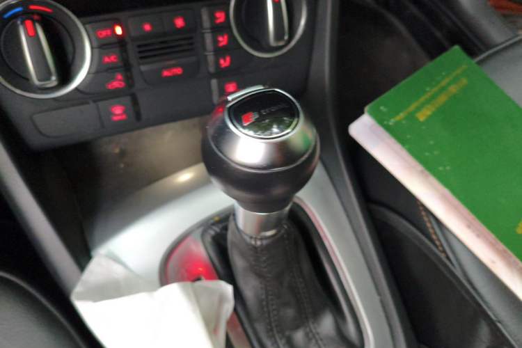 Used Audi Q3 2017 35 TFSI Fashion Model Gear Lever
