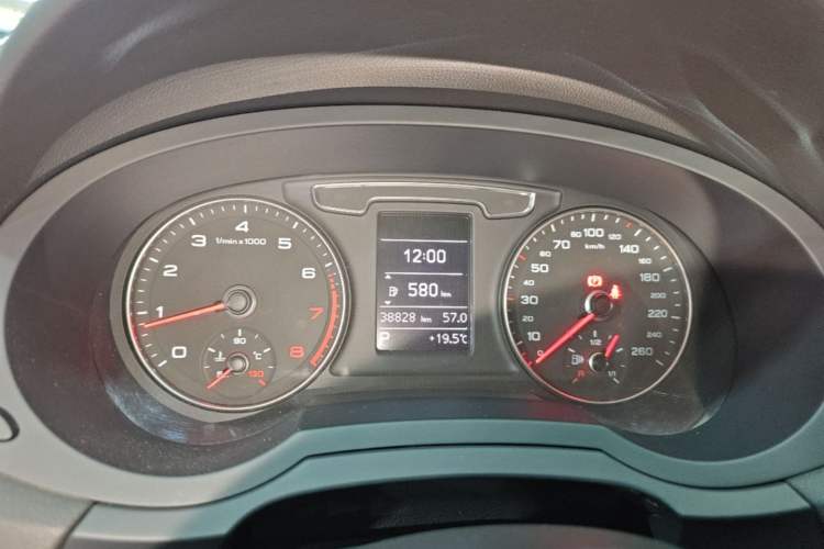Used Audi Q3 2017 30 TFSI Fashion Model Instrument Cluster