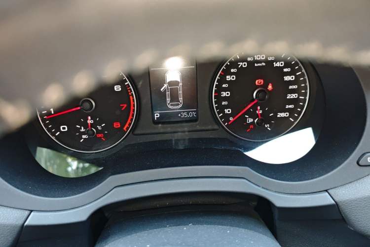 Used Audi Q3 2017 30 TFSI Fashion Model Instrument Cluster