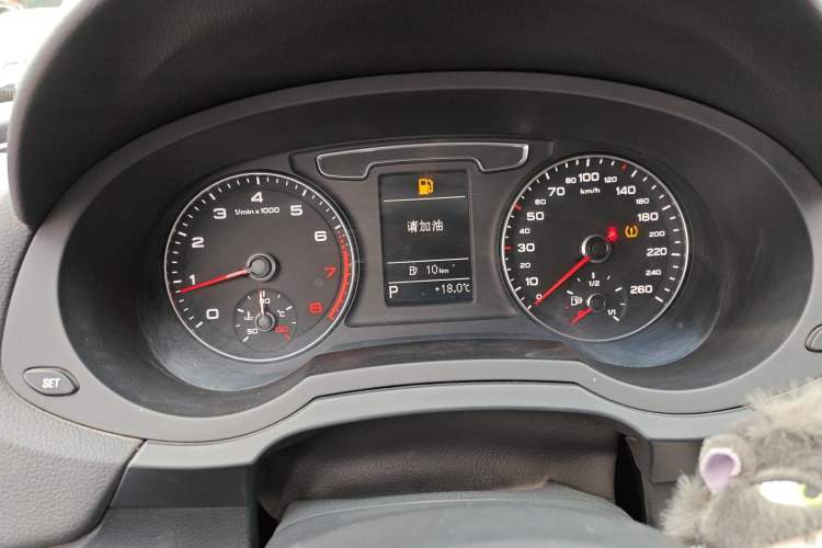 Used Audi Q3 2017 35 TFSI Fashion Model Instrument Cluster