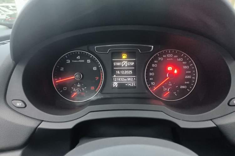 Used Audi Q3 2017 35 TFSI Fashion Model Instrument Cluster