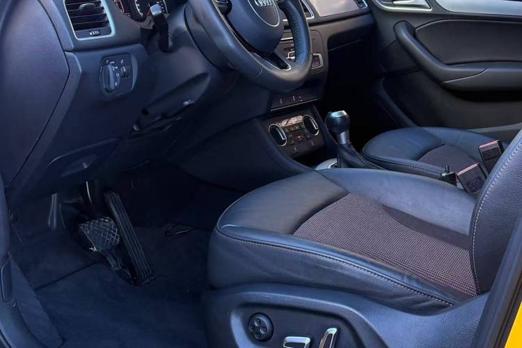 Used Audi Q3 2017 30 TFSI Fashion Model Interior 1