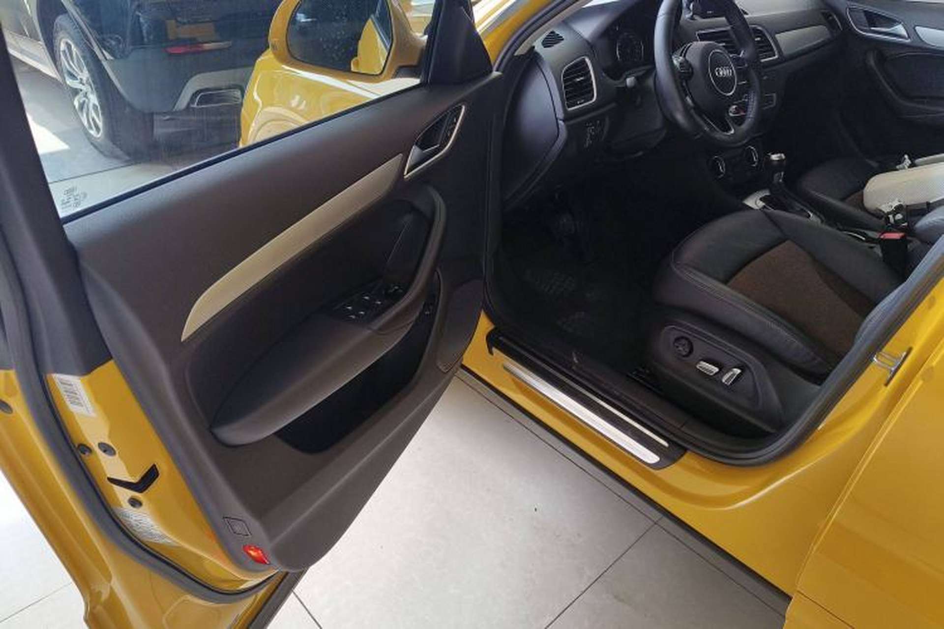 Used Audi Q3 2017 30 TFSI Fashion Model Interior 3
