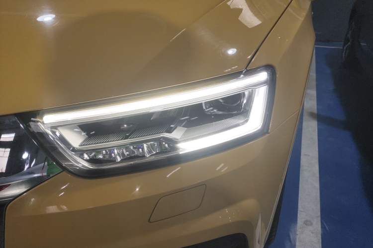 Used Audi Q3 2017 30 TFSI Fashion Model Left Front Headlight