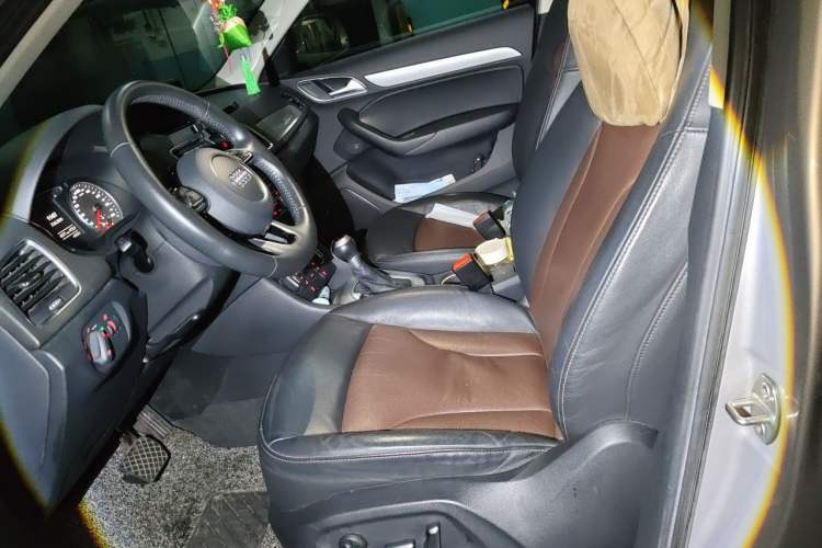Used Audi Q3 2017 35 TFSI Fashion Model Left Front Seat