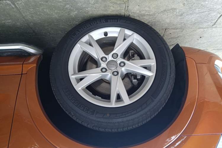 Used Audi Q3 2017 35 TFSI Fashion Model Left Front Wheel Hub