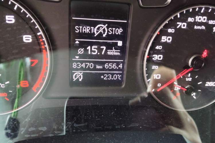 Used Audi Q3 2017 30 TFSI Fashion Model Odometer Close Up