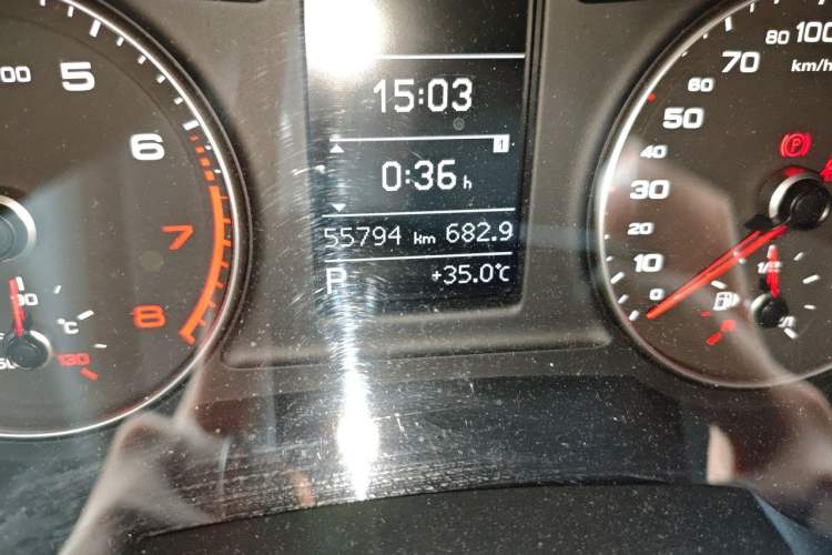 Used Audi Q3 2017 30 TFSI Fashion Model Odometer Close Up