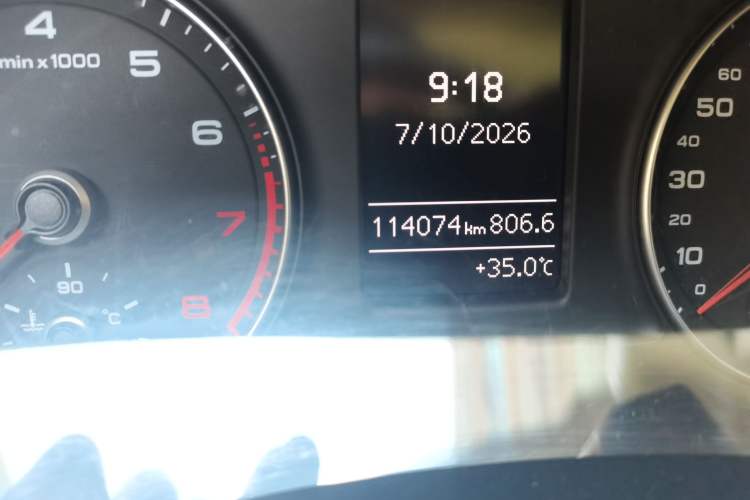 Used Audi Q3 2017 30 TFSI Fashion Model Odometer Close Up