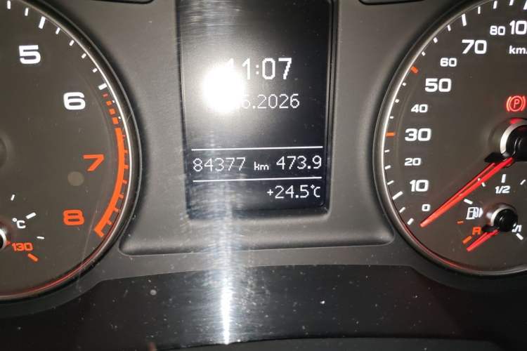 Used Audi Q3 2017 35 TFSI Fashion Model Odometer Close Up