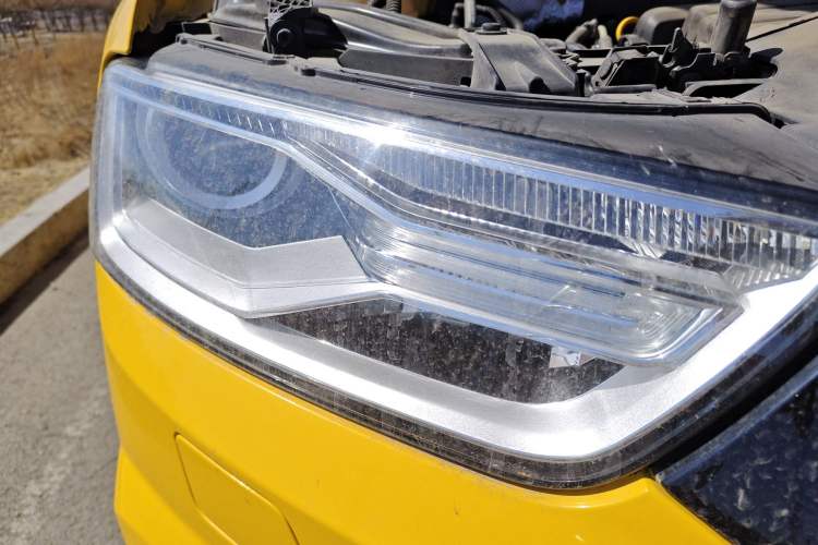 Used Audi Q3 2017 30 TFSI Fashion Model Right Front Headlight