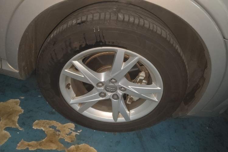 Used Audi Q3 2017 35 TFSI Fashion Model Right Front Wheel Hub