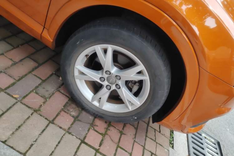 Used Audi Q3 2017 30 TFSI Fashion Model Right Front Wheel Hub