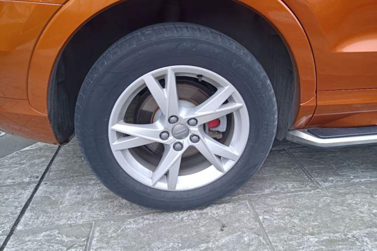 Used Audi Q3 2017 35 TFSI Fashion Model Right Rear Wheel Hub