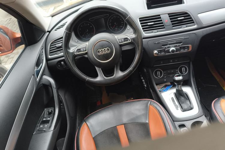 Used Audi Q3 2017 30 TFSI Fashion Model Steering Wheel