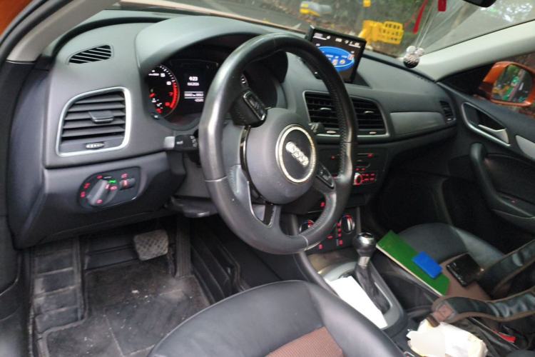Used Audi Q3 2017 35 TFSI Fashion Model Steering Wheel