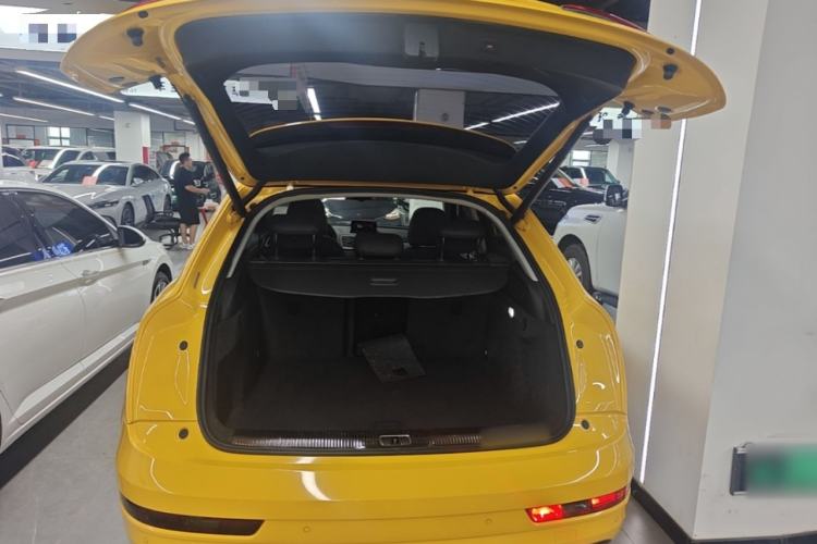 Used Audi Q3 2017 35 TFSI Fashion Model Trunk