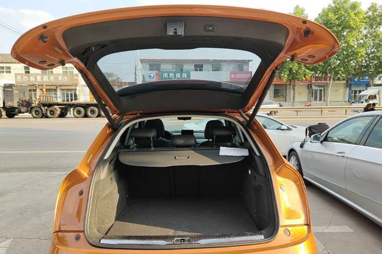 Used Audi Q3 2017 35 TFSI Fashion Model Trunk