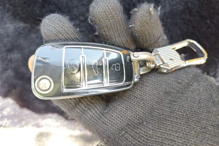 Used Audi Q3 2017 30 TFSI Fashion Model Vehicle Key