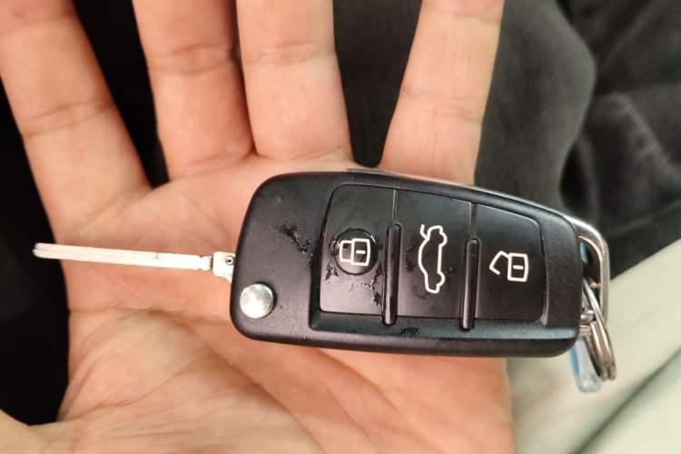 Used Audi Q3 2017 30 TFSI Fashion Model Vehicle Key
