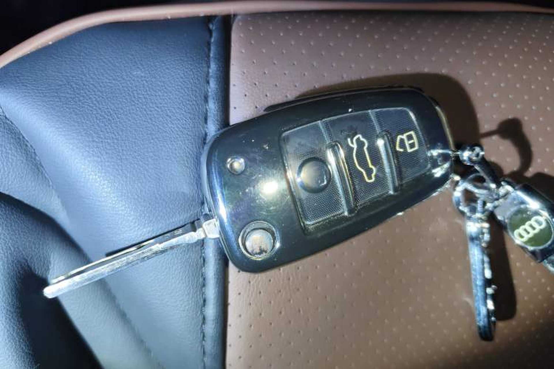 Used Audi Q3 2017 35 TFSI Fashion Model Vehicle Key