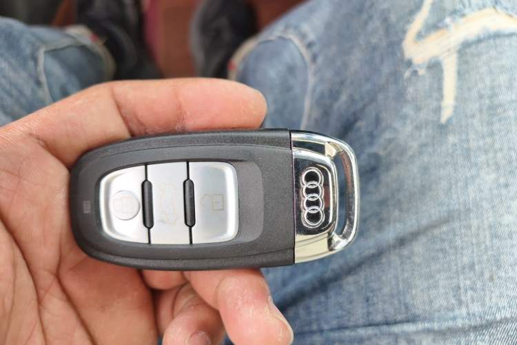 Used Audi Q3 2017 35 TFSI Fashion Model Vehicle Key