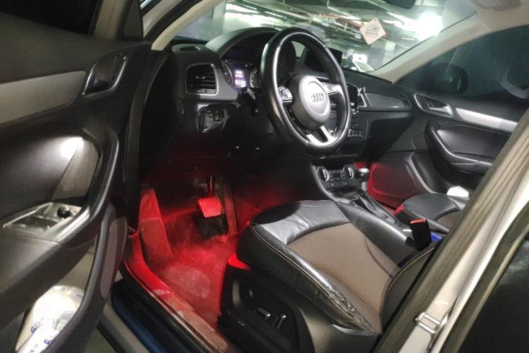 Used Audi Q3 2018 30th Anniversary Edition 30 TFSI Fashion Model Driver Seat