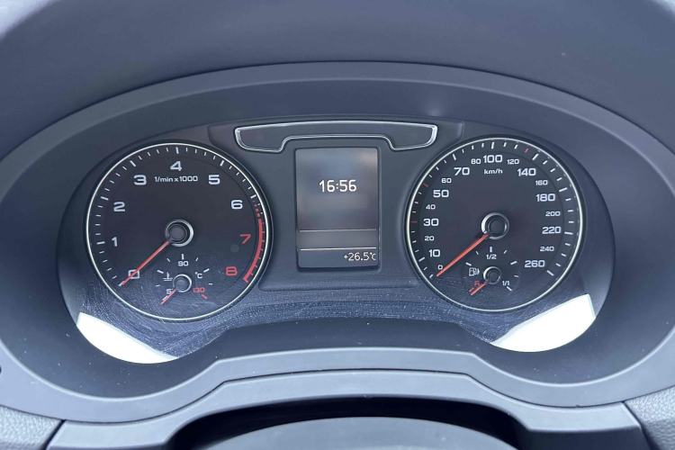 Used Audi Q3 2018 30th Anniversary Edition 30 TFSI Fashion Model Interior 6