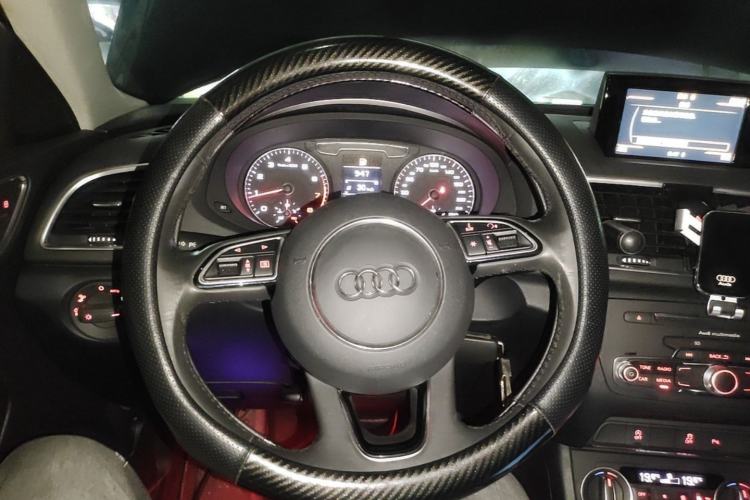 Used Audi Q3 2018 30th Anniversary Edition 30 TFSI Fashion Model Steering Wheel