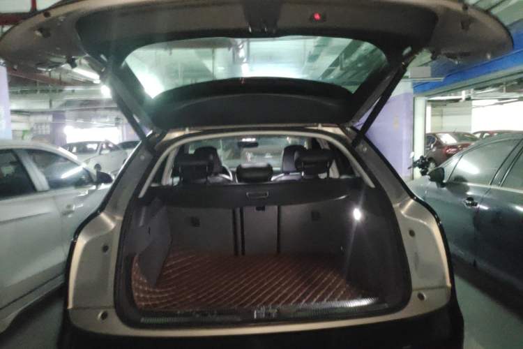 Used Audi Q3 2018 30th Anniversary Edition 30 TFSI Fashion Model Trunk