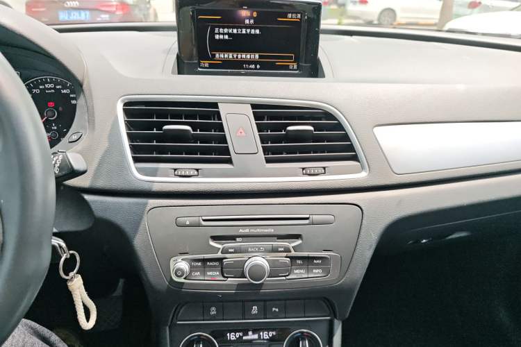 Used Audi Q3 2018 30th Anniversary Edition 30 TFSI Fashion Model Audio And AC Panel