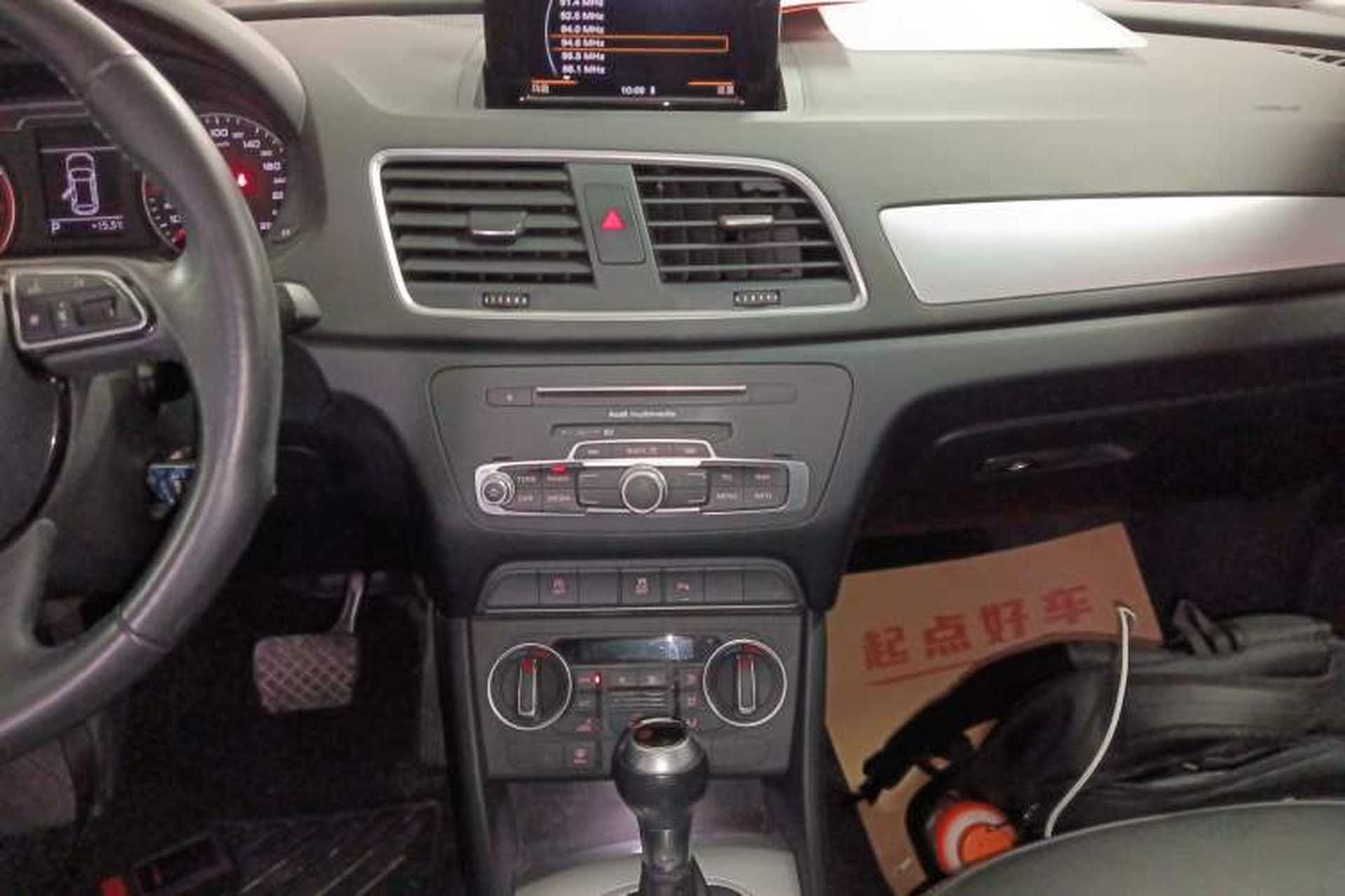 Used Audi Q3 2018 30th Anniversary Edition 35 TFSI Fashion Model Audio And AC Panel