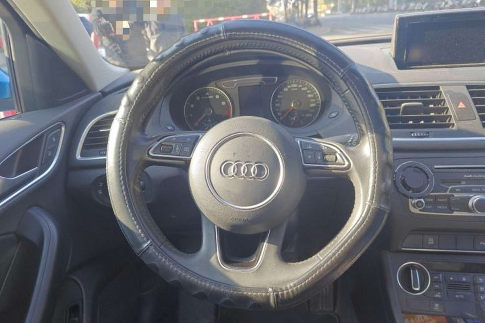 Used Audi Q3 2018 30th Anniversary Edition 30 TFSI Fashion Model Steering Wheel