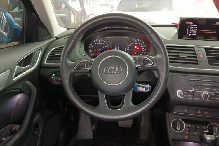 Used Audi Q3 2018 30th Anniversary Edition 35 TFSI Fashion Model Steering Wheel
