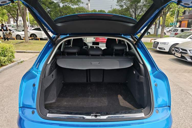 Used Audi Q3 2018 30th Anniversary Edition 30 TFSI Fashion Model Trunk