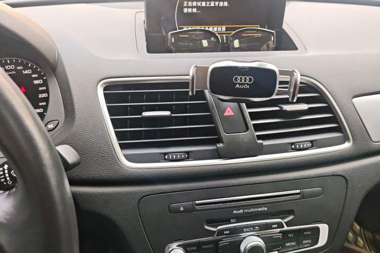Used Audi Q3 2018 30 TFSI Fashion Edition Collector's Version Audio And AC Panel