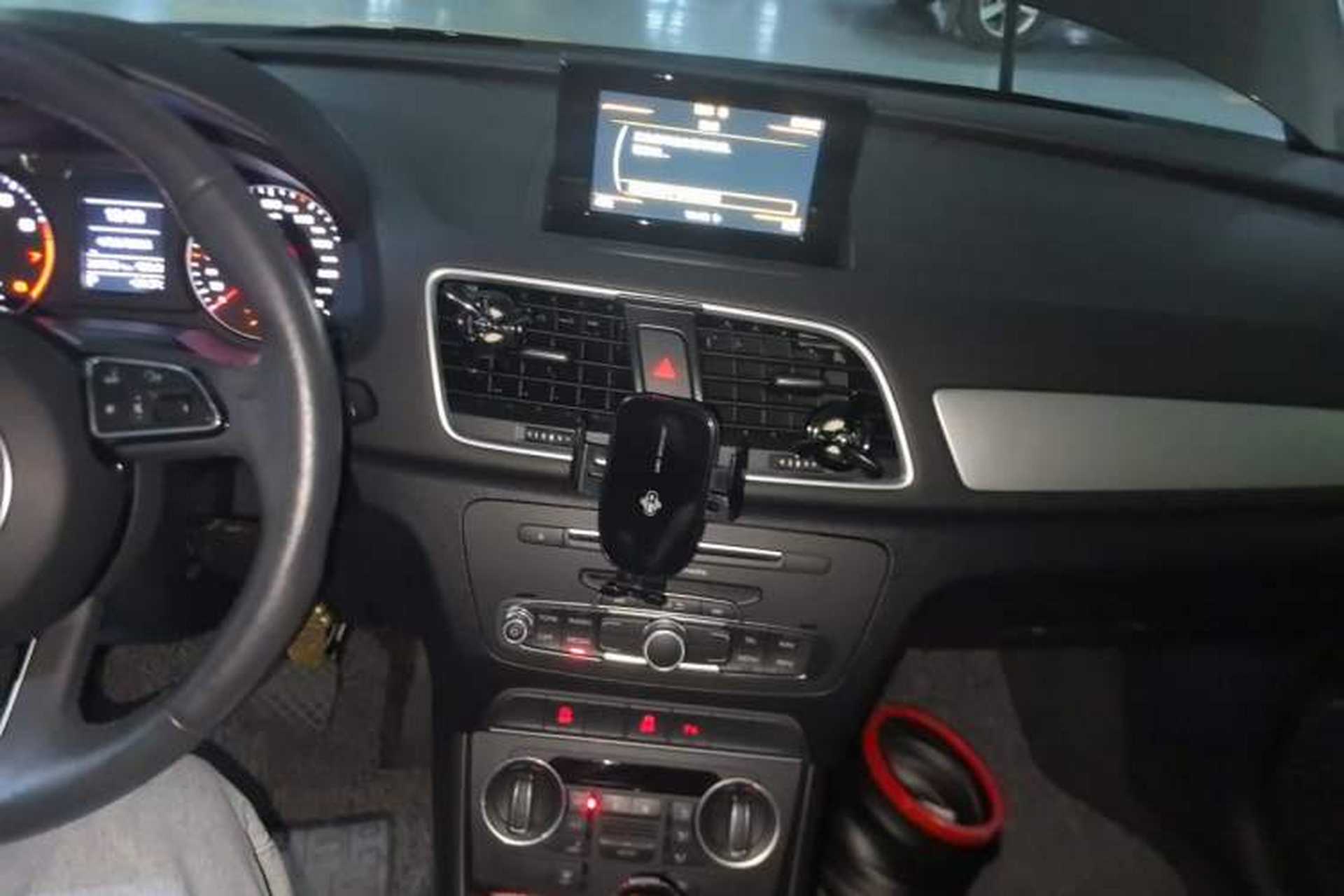 Used Audi Q3 2018 30th Anniversary Edition 30 TFSI Fashion Model Audio And AC Panel