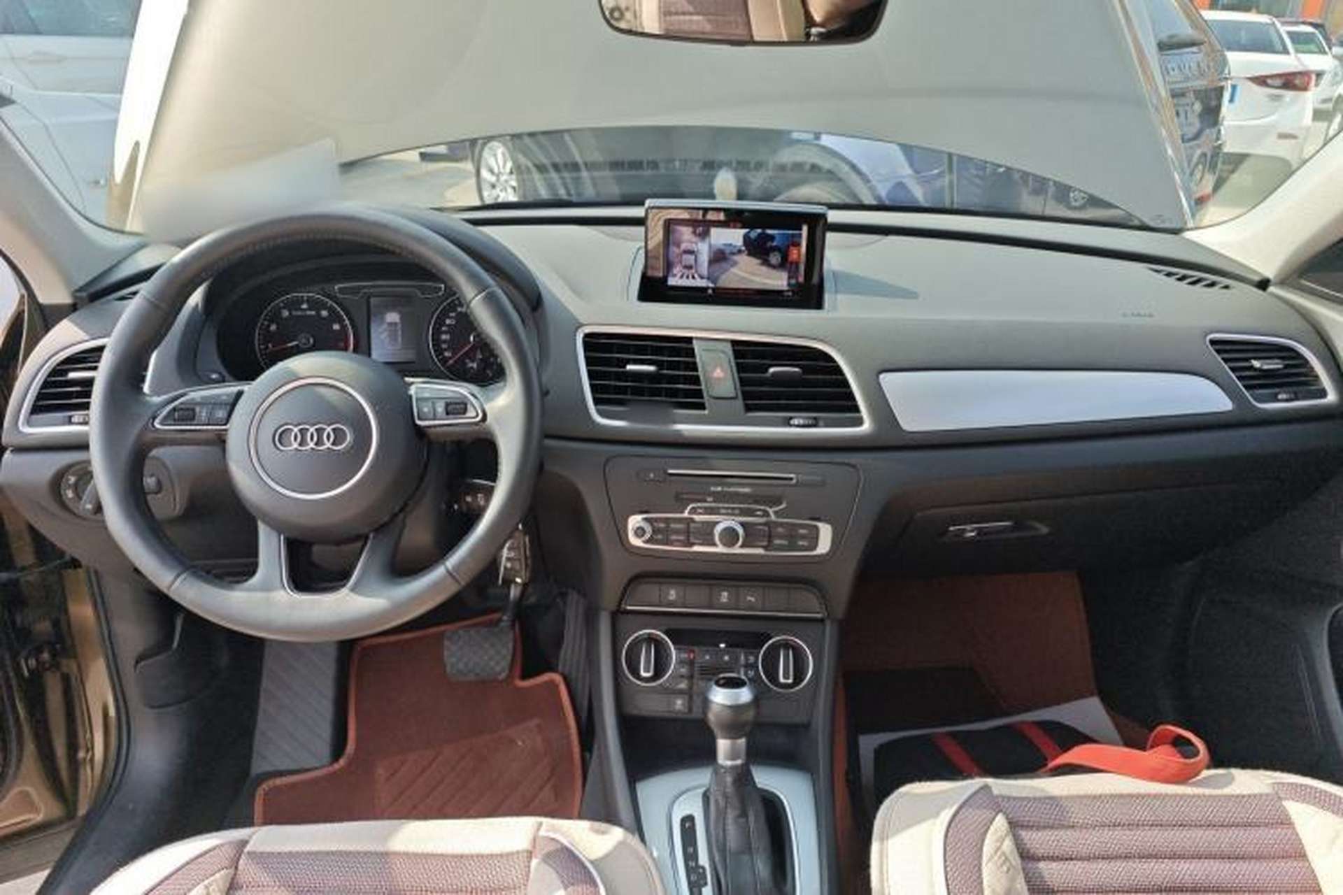 Used Audi Q3 2018 30th Anniversary Edition 30 TFSI Fashion Model Center Console